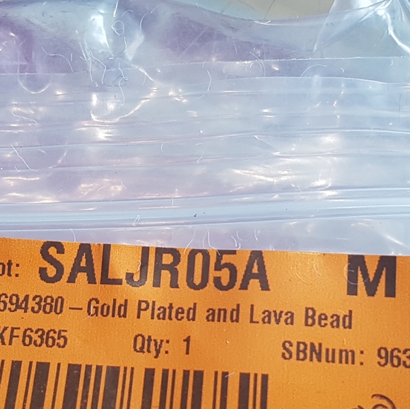 Lava bead bracelet - Picture 4 of 4